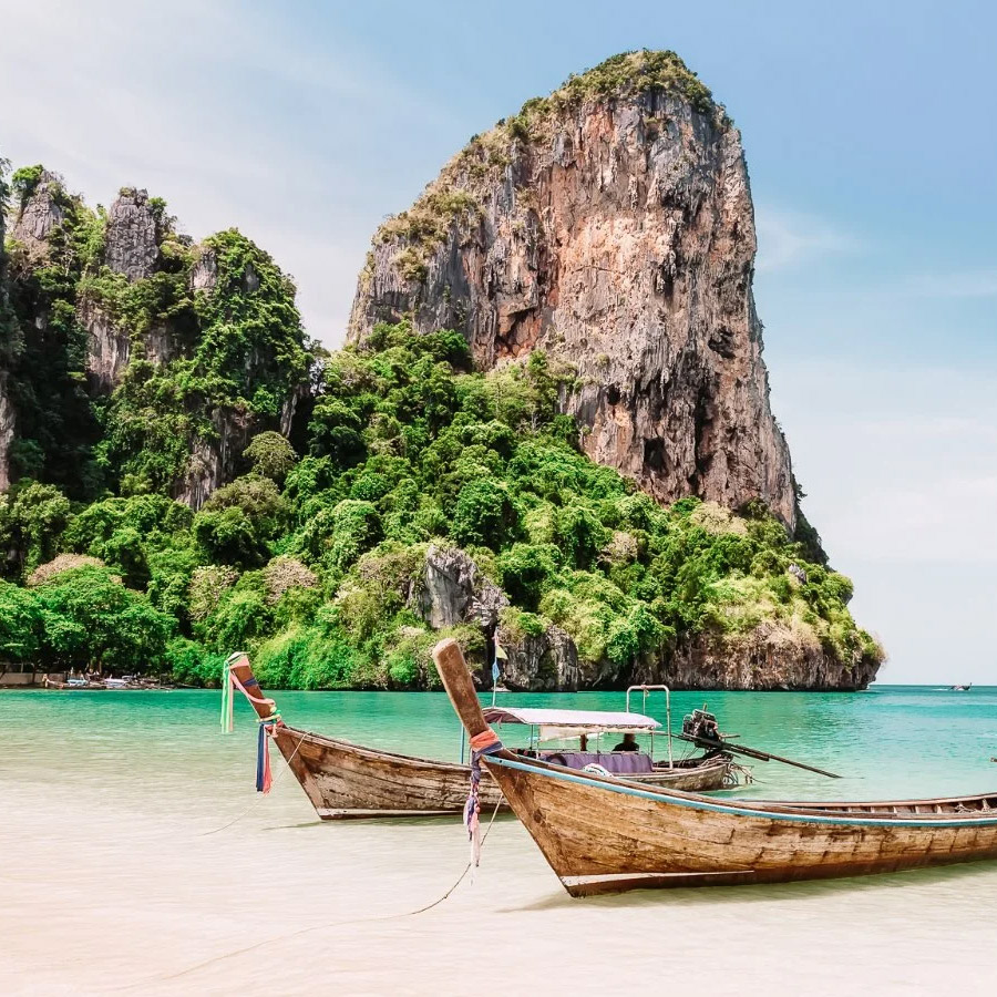 Colorful Sands of the World: The Romance of Beaches with a Unique Palette