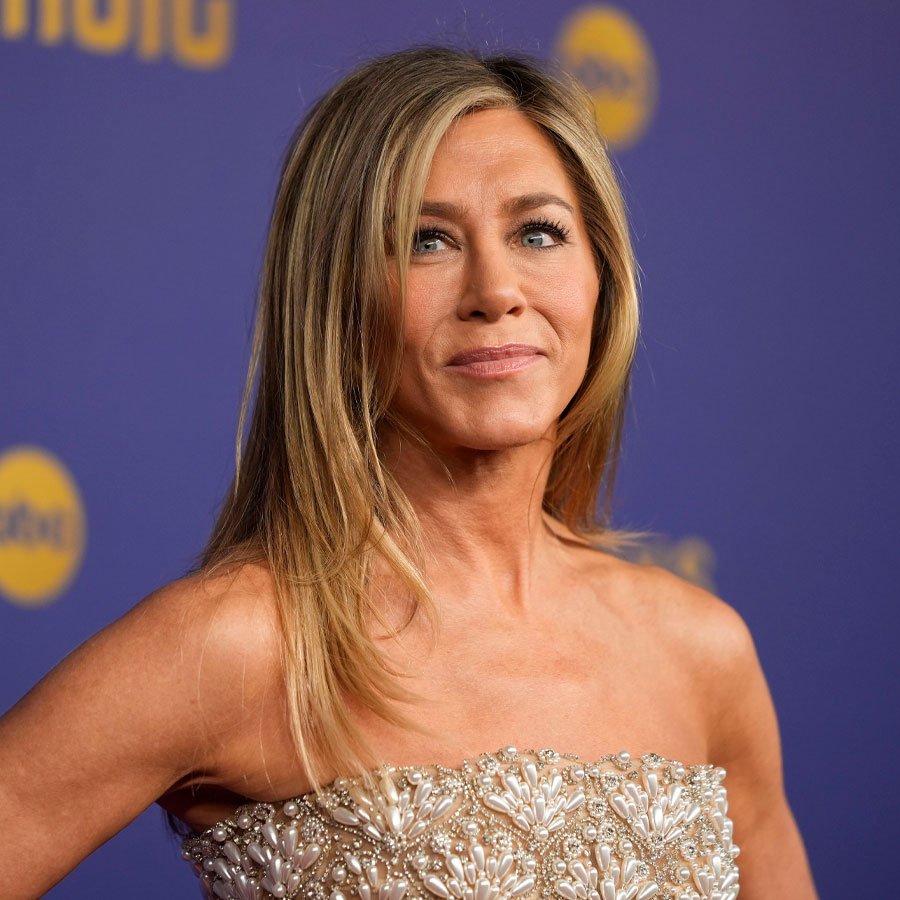 Hat Jennifer Aniston eine neue Romanze mit einem plastischen Chirurgen begonnen?