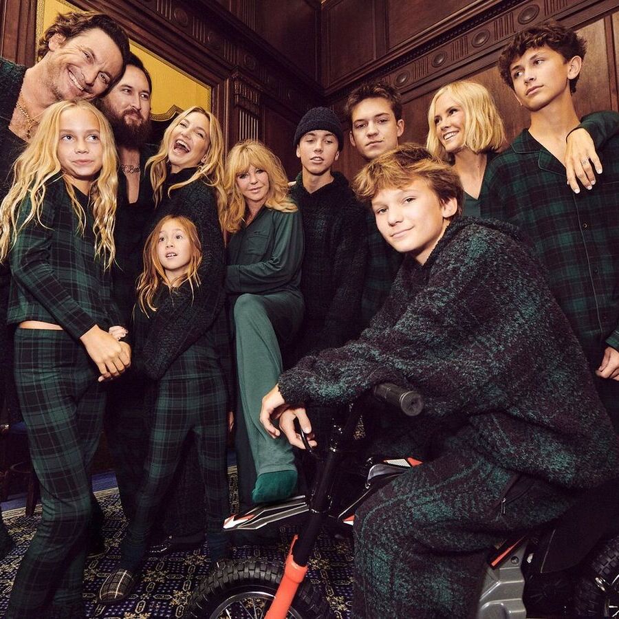 Three Generations of the Goldie Hawn Family in the Skims Christmas Campaign