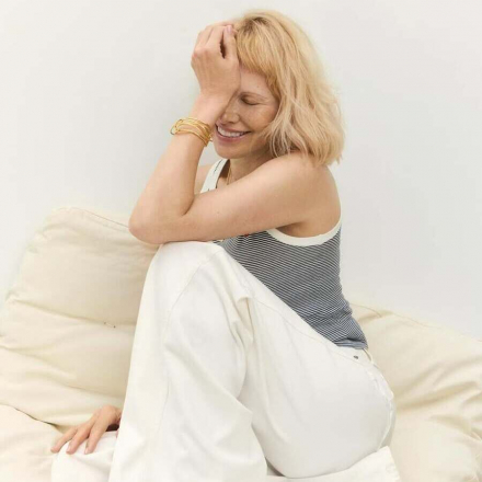 Pamela, Unfiltered: How a 57-Year-Old Icon Challenges Beauty Standards - And Wins