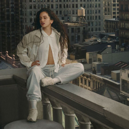 Rosalía + New Balance: das perfekte Duo aus Freiheit und Sport