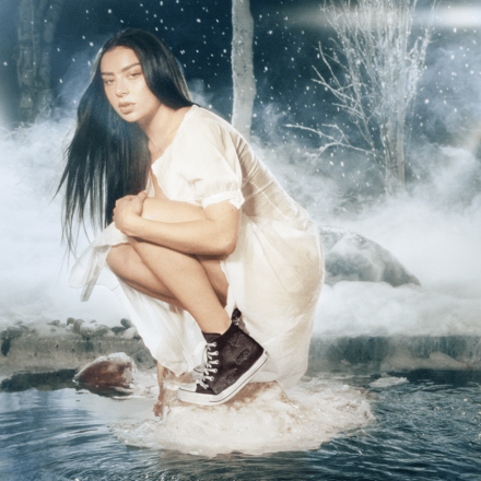 Charli XCX y Converse lanzan las zapatillas de ensueño para cada verdadera Brat-girl