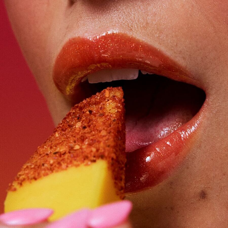 Rare Beauty et Tajín : la première collaboration qui fera briller vos joues et vos lèvres