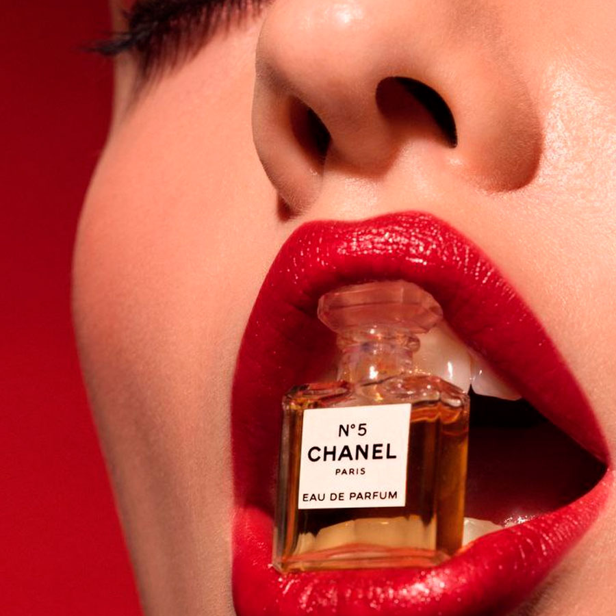 Успех парфюма Chanel №5: Икона стиля и вечной элегантности