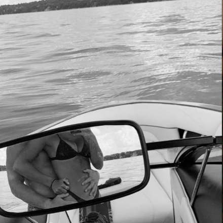 In due, ma separati: essere in una relazione non va più di moda?