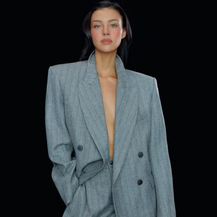 Nicola Peltz: Courage, Style, and Personal Insights