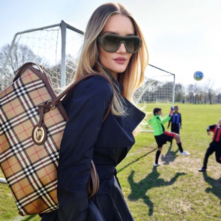 Burberry convierte un partido de fútbol en el show más elegante de la temporada