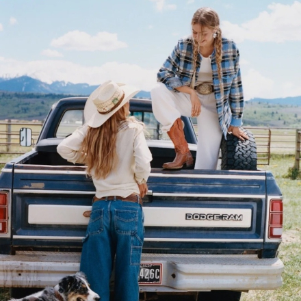 Gigi and Bella Hadid Bring Cowboy Style Back to Fashion: The Coziest Fall 2026 Campaign Is Already Taking Over the World